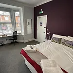 Arlan House, Central Basingstoke Hotel