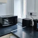 Central Flat In Basingstoke