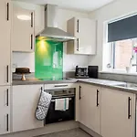 8 Beds, 3 Baths Perfect For Contractors & Teams