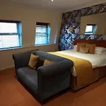 Red Lion Hotel