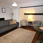 Sterling House @ Short Stays