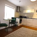 Sterling House @ Short Stays