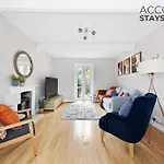 3 Bed, 2 Bath, Sleeps 6, With Free Parking & Wifi, Ideal For Contractors And Families