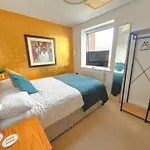 Gold Penthouse Room 5Min To Basingstoke Hospital
