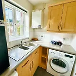 Elvetham Nest Guesthouse - Chineham, Basingstoke