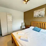 Elvetham Nest Guesthouse - Chineham, Basingstoke