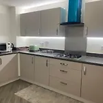 4 Bed Station Garden House