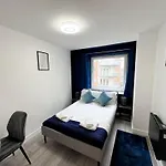 Refurbished Apartment 2 Bath 2 Bedroom Wlift!