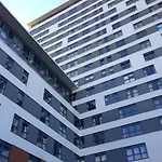 Linx Apartments Skyline Plaza