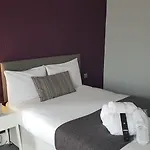 Springfield House Studio Apartments