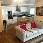 Contemporary Apartments, Balcony & Parking
