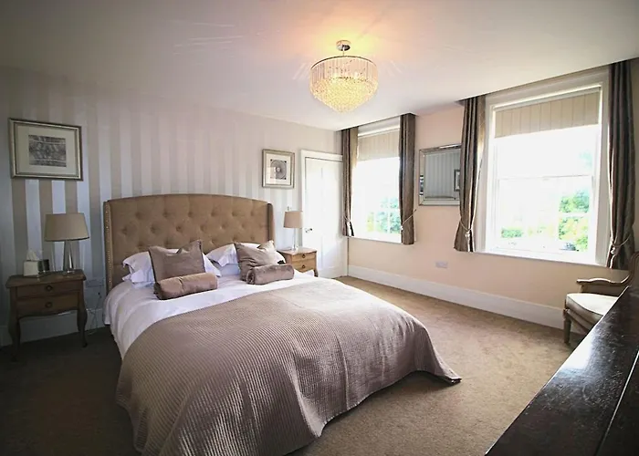 The Fraya Suite at Sterling house Short Stays