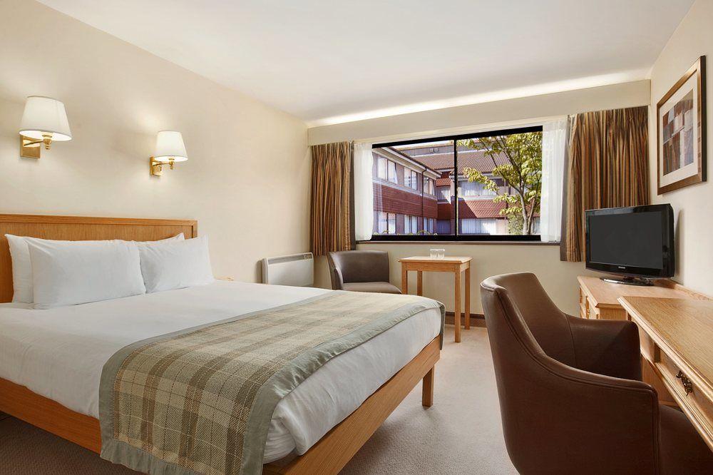 Crowne Plaza By Ihg Hotel
