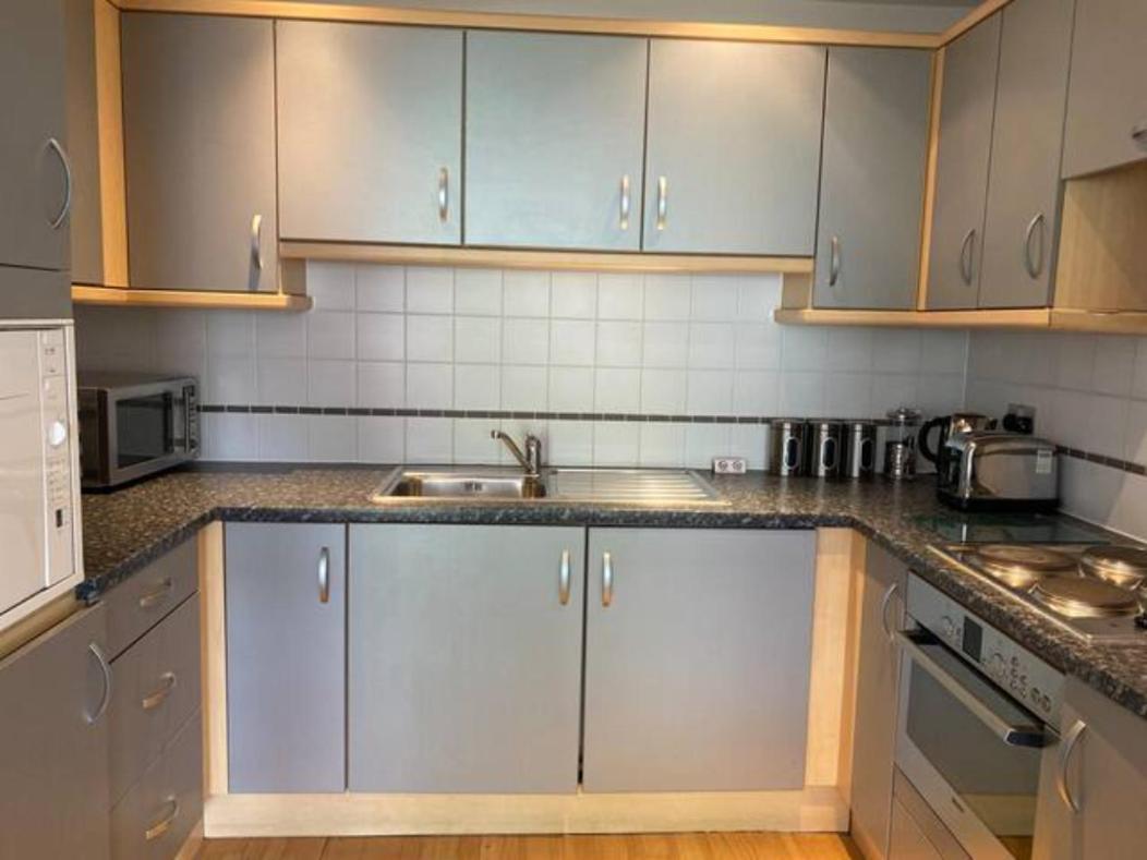 2 Bed 2 Baths In A Location ☆☆☆☆☆ * Basingstoke