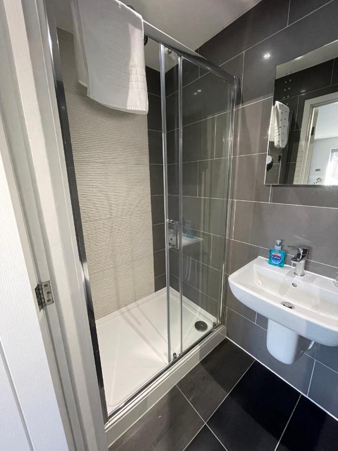 Arlan House, 3*