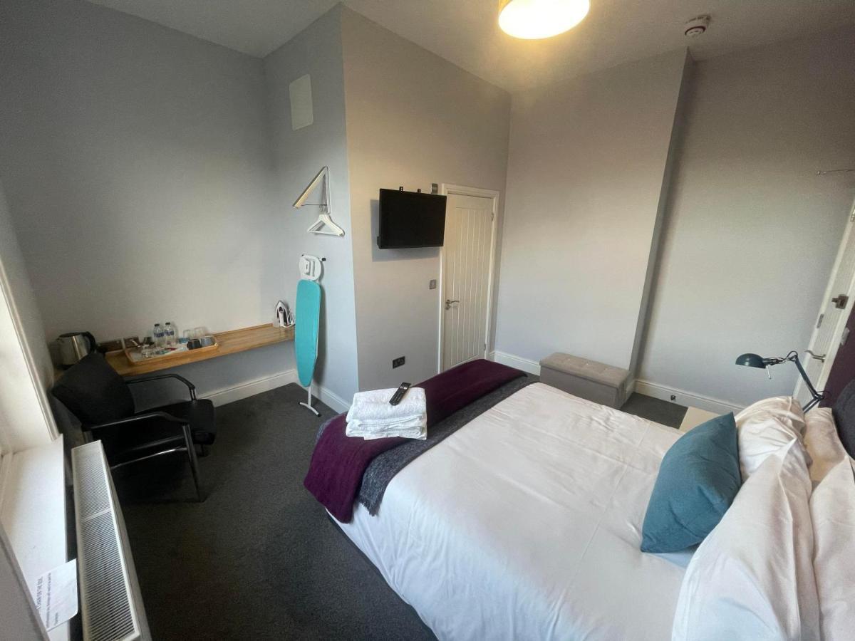 Arlan House, 3* Basingstoke