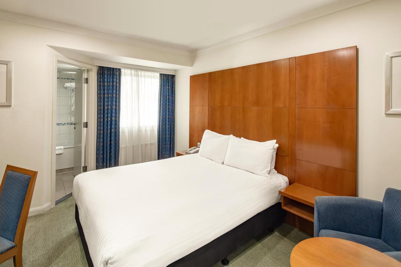 Hotel By Ihg Basingstoke