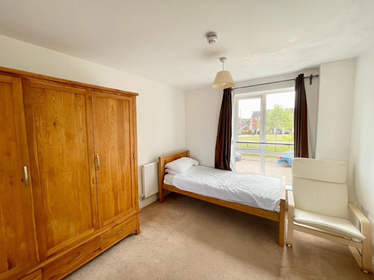 Hospedagem domiciliar Townhouse Near Hospital Basingstoke