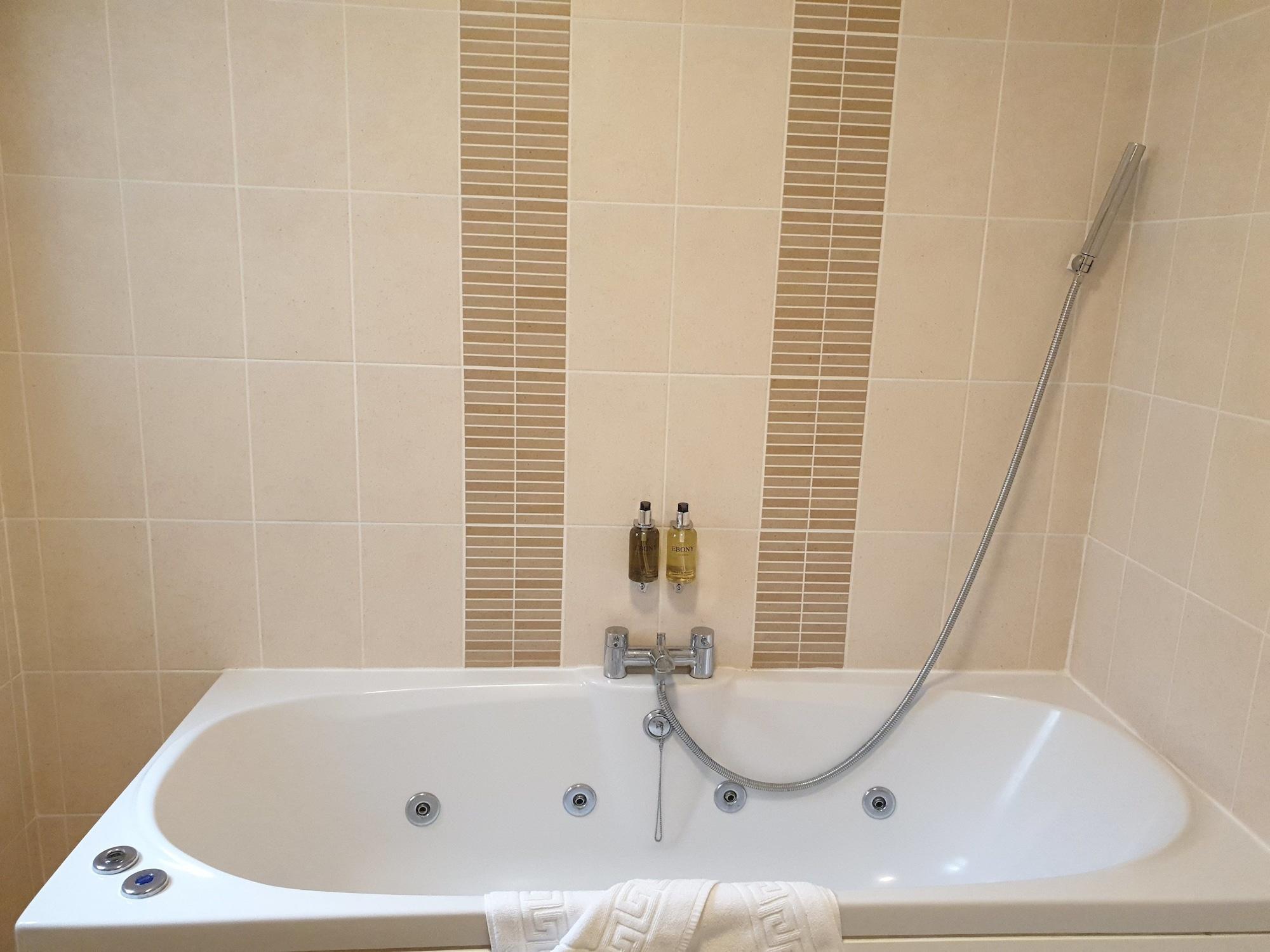 Red Lion 3* Basingstoke