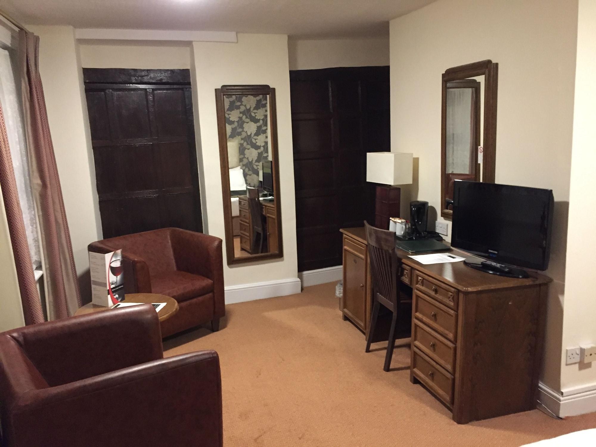 Hotel Red Lion 3*