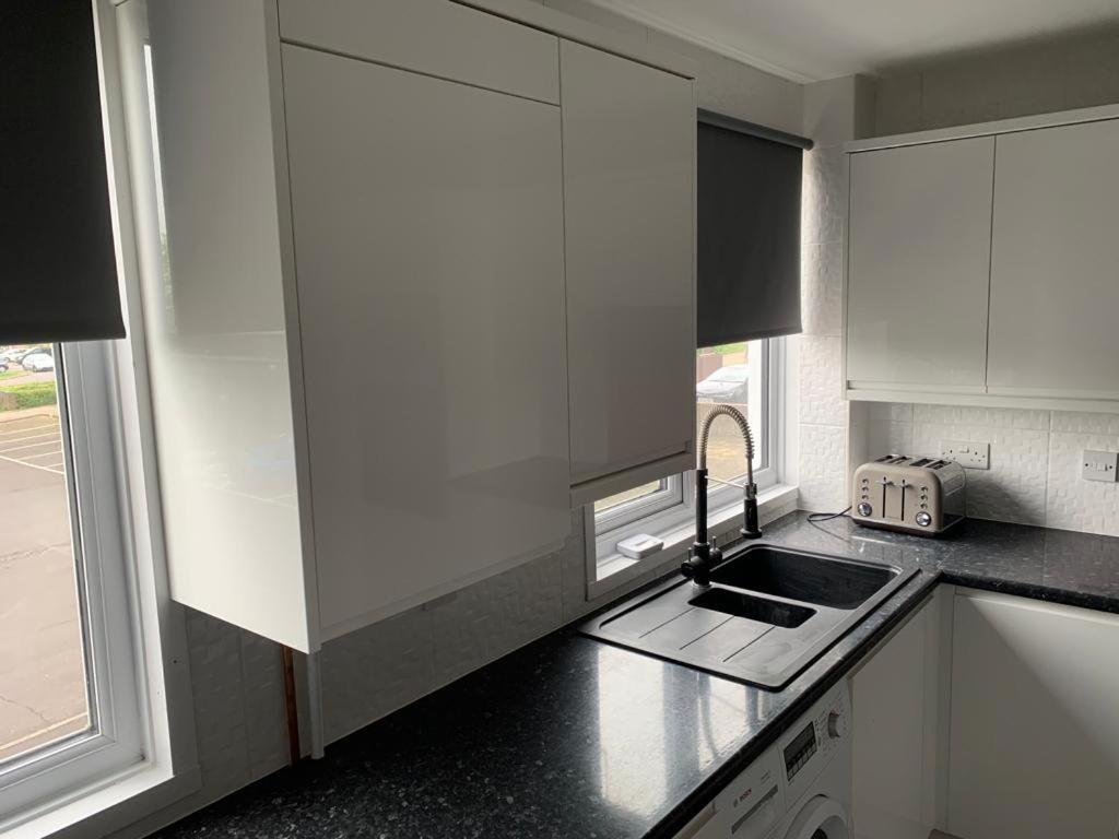 Double With Private Bathroom In Homestay