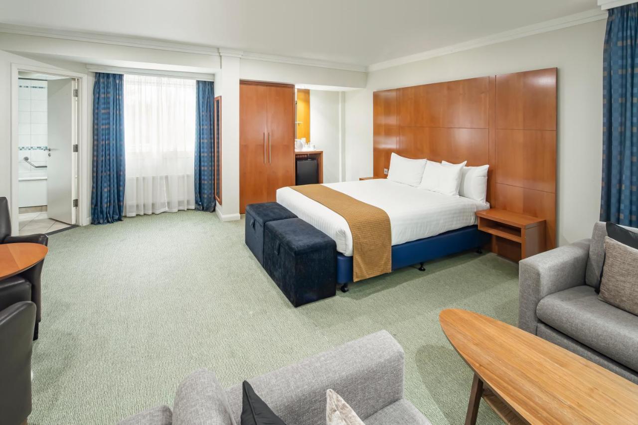 Hotel Holiday By Ihg Basingstoke