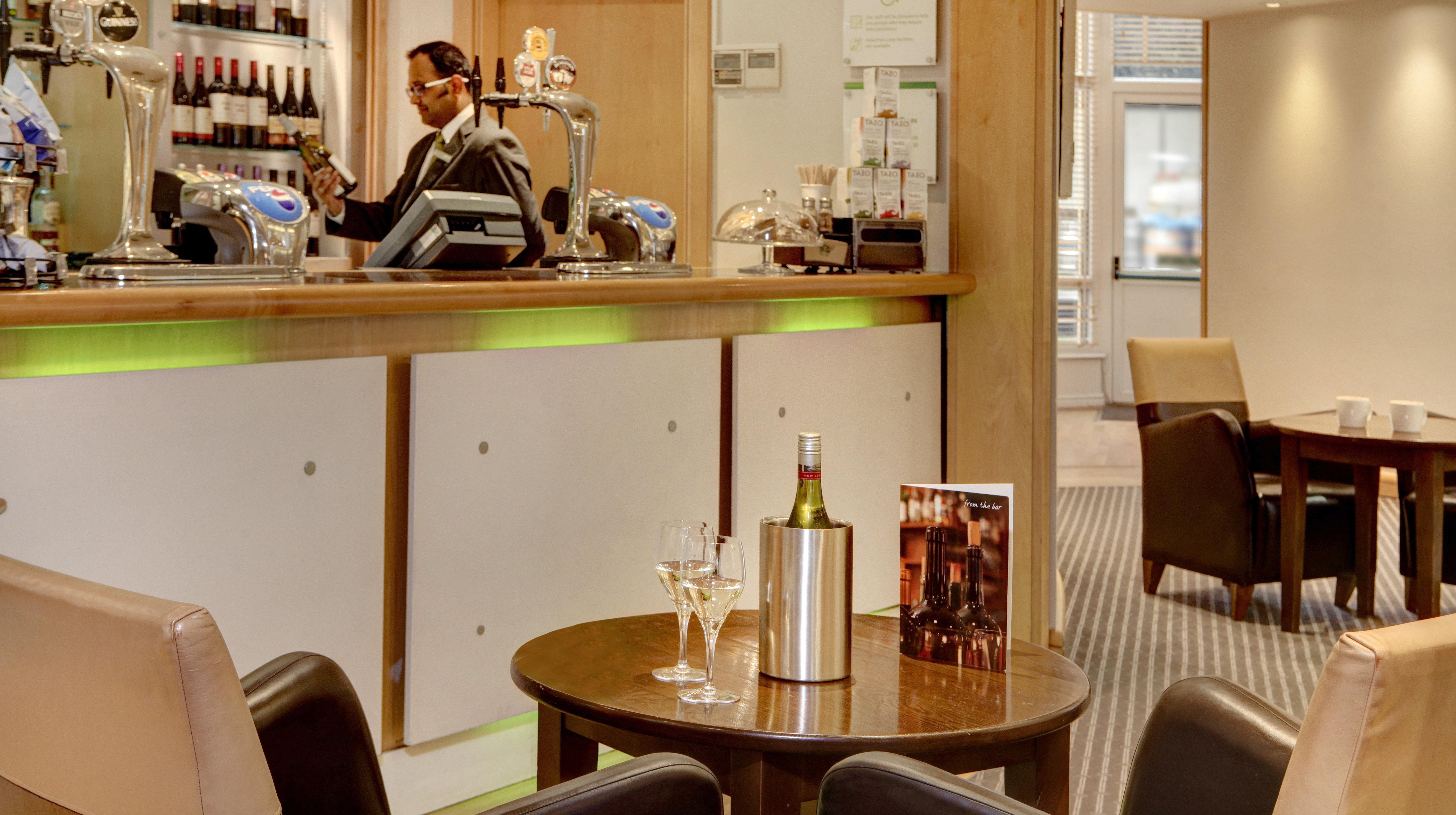 Holiday By Ihg 4* Basingstoke