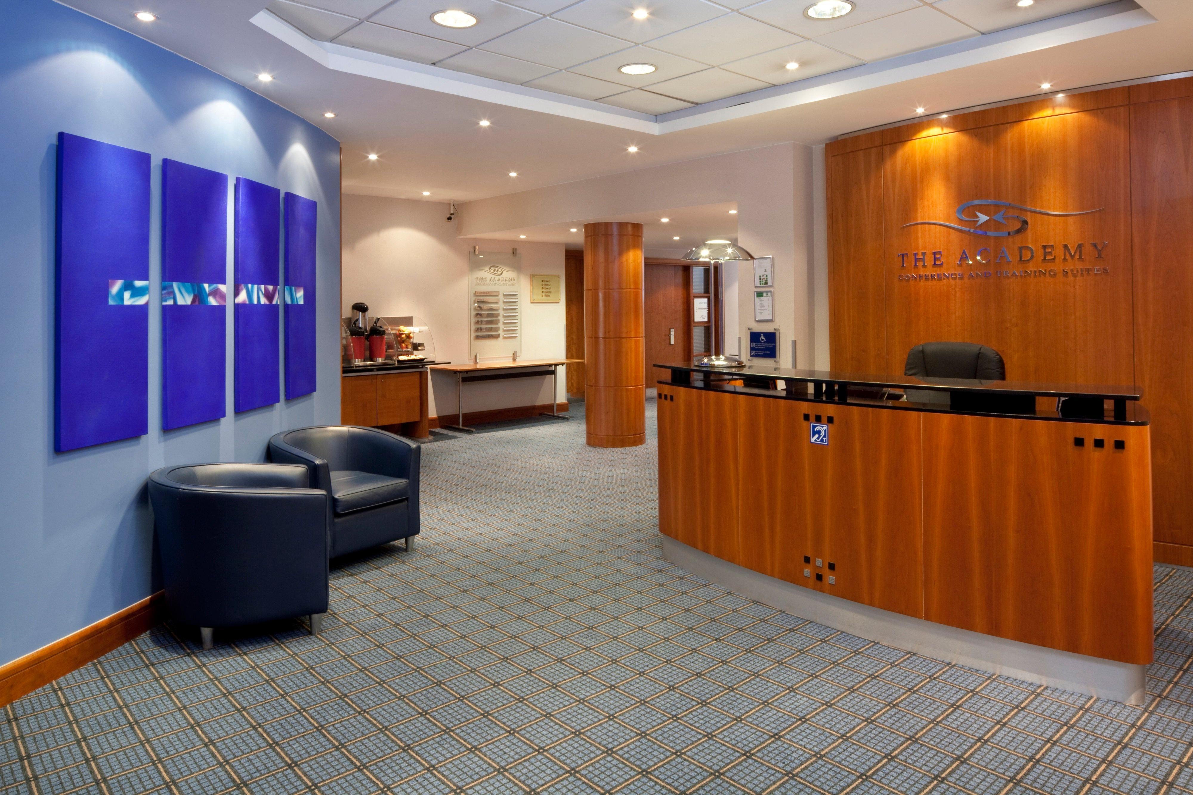 Holiday By Ihg Hotel Basingstoke