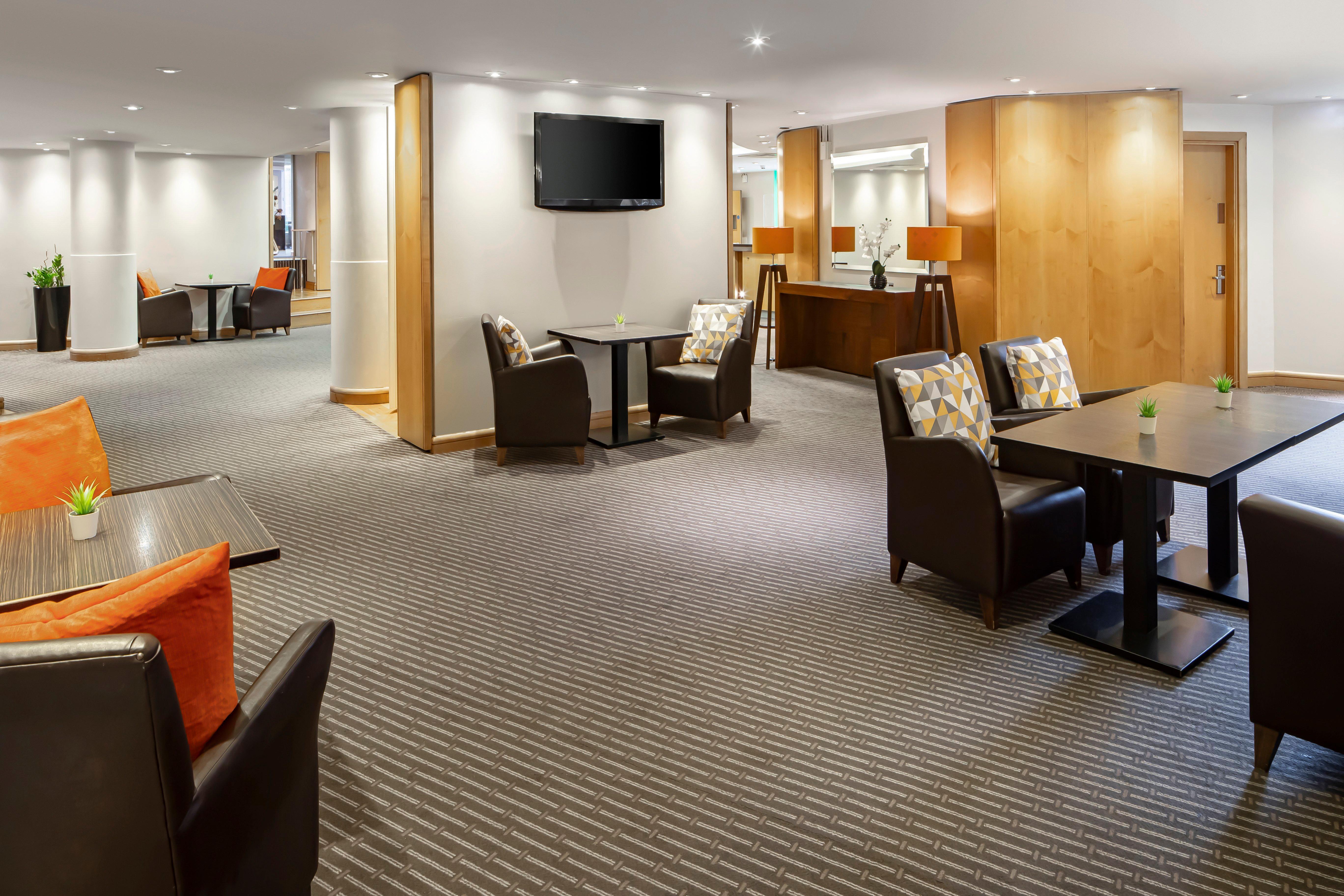 Hotel By Ihg 4*