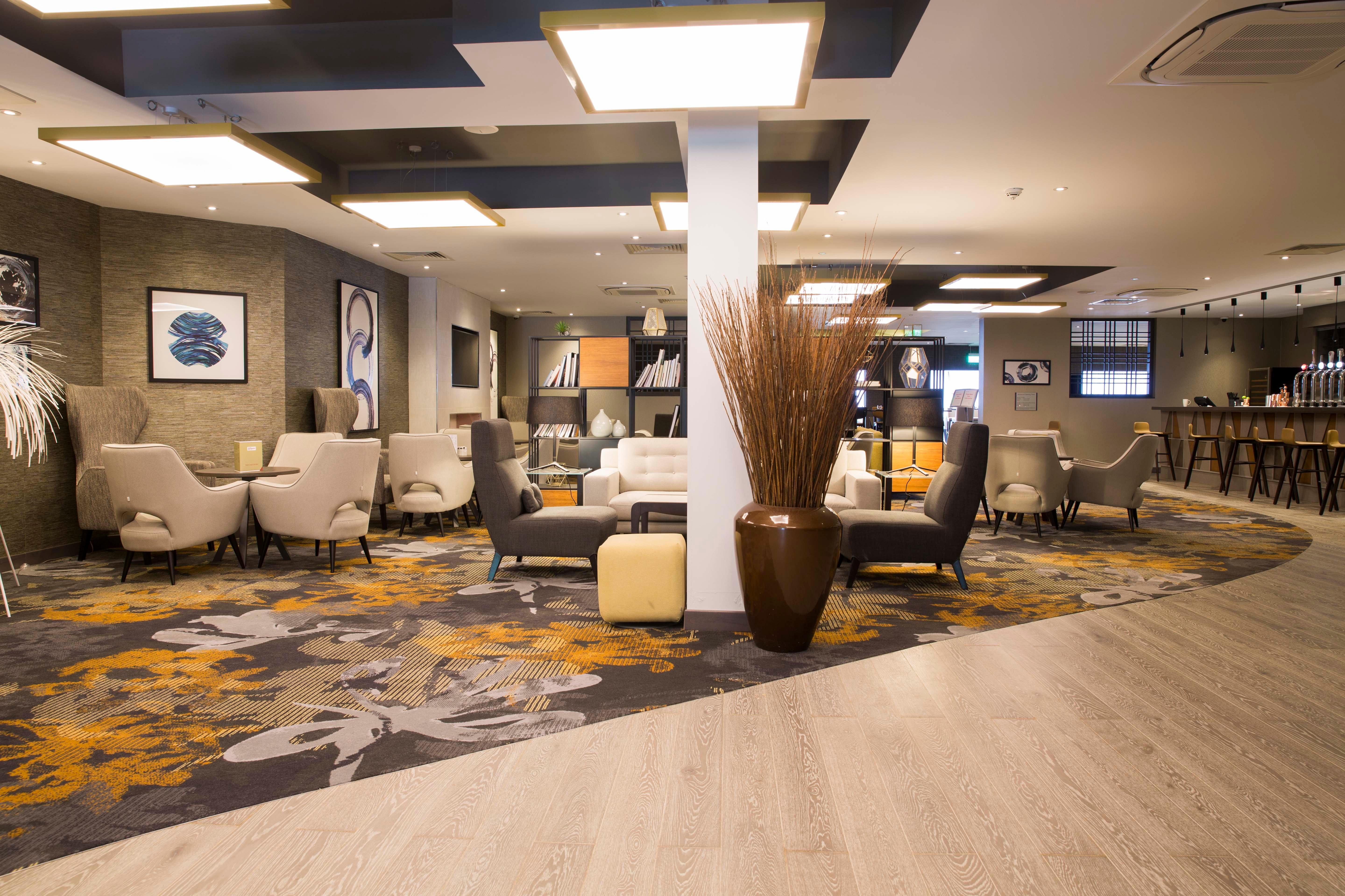 Crowne Plaza By Ihg Hotel 4*