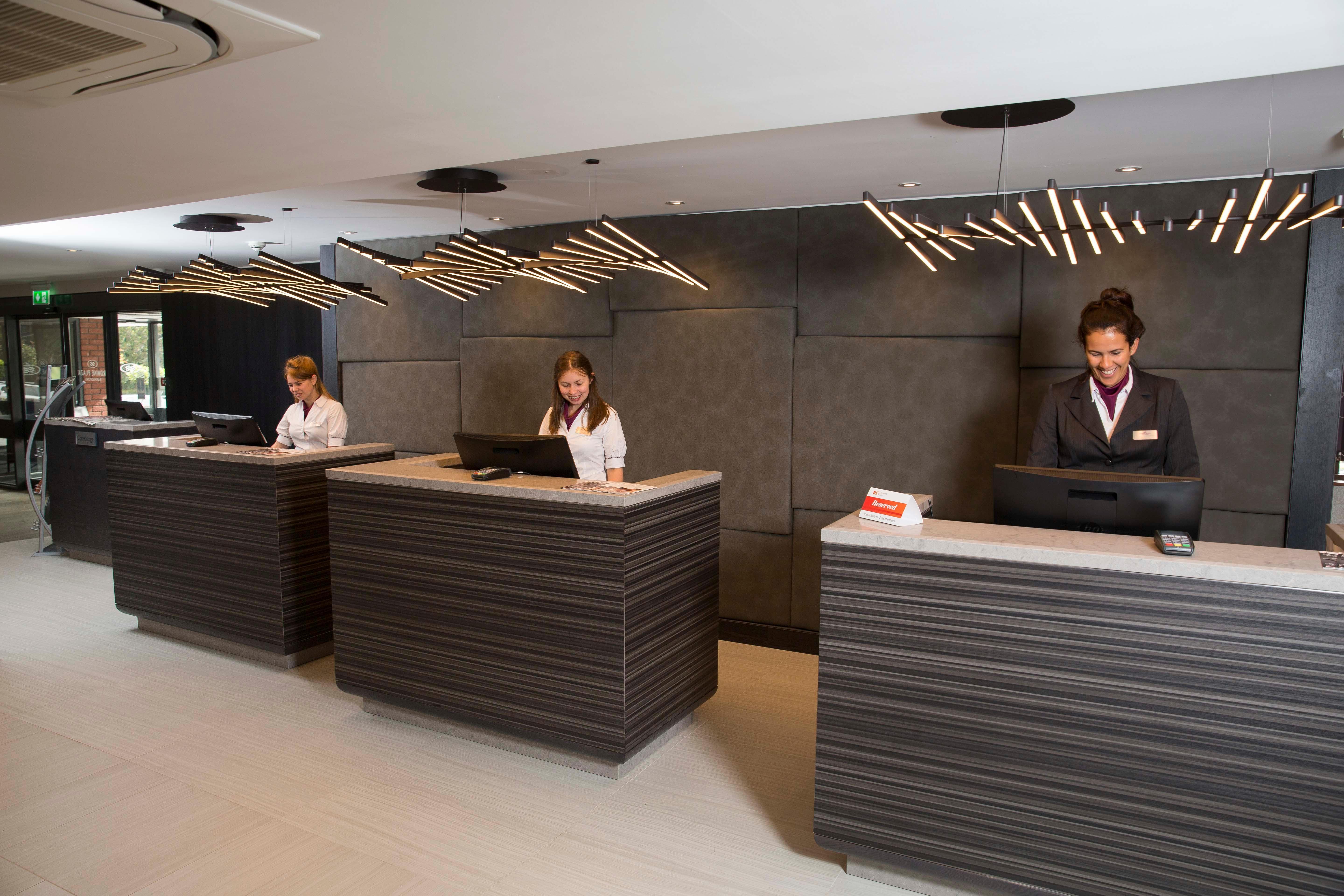Crowne Plaza By Ihg Hotel 4*