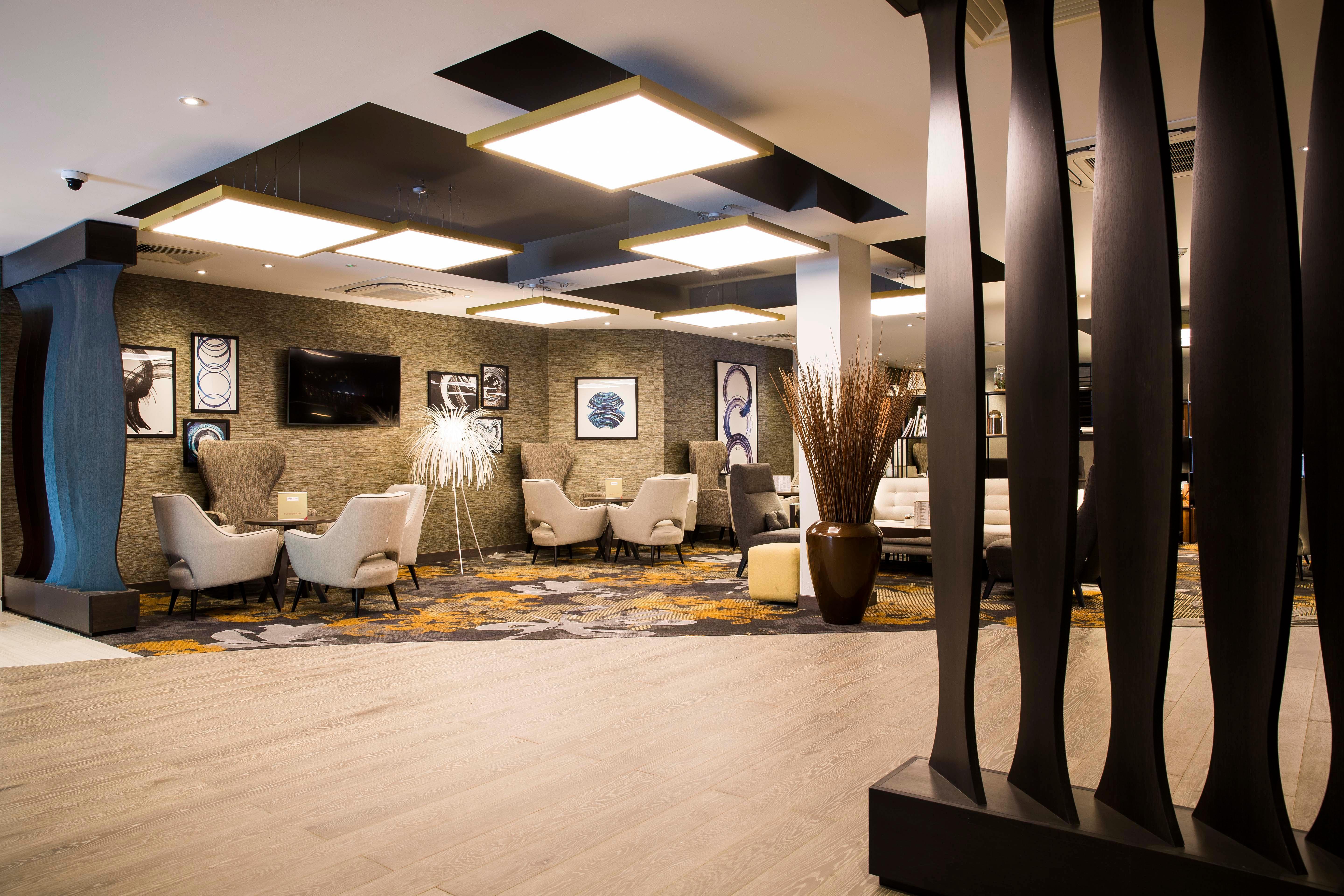 Crowne Plaza By Ihg