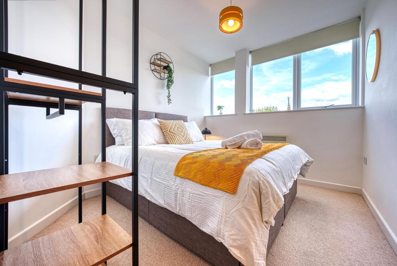 Stylish 2 Bed Flat In By 20property Short Lets & Serviced Apartamento Basingstoke
