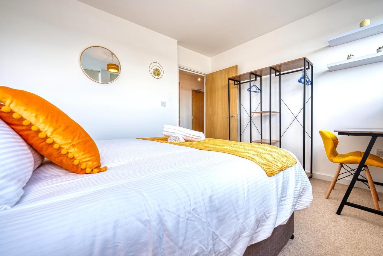 Stylish 2 Bed Flat In By 20property Short Lets & Serviced * Basingstoke