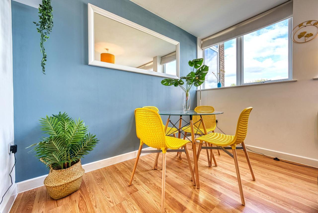 Stylish 2 Bed Flat In By 20property Short Lets & Serviced Apartamento Basingstoke