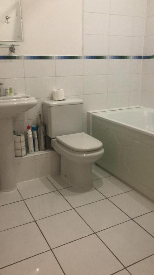 Apartment Lovely 2 Bedroom 2 Baths Flat With Free Parking *