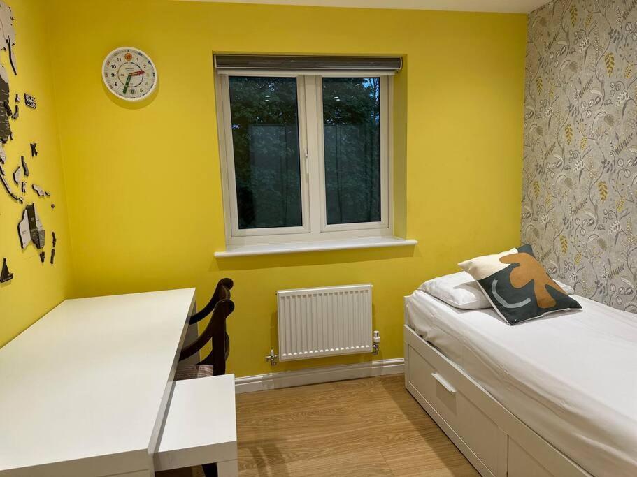 Apartamento Stunning 4-bedroom Basingstoke