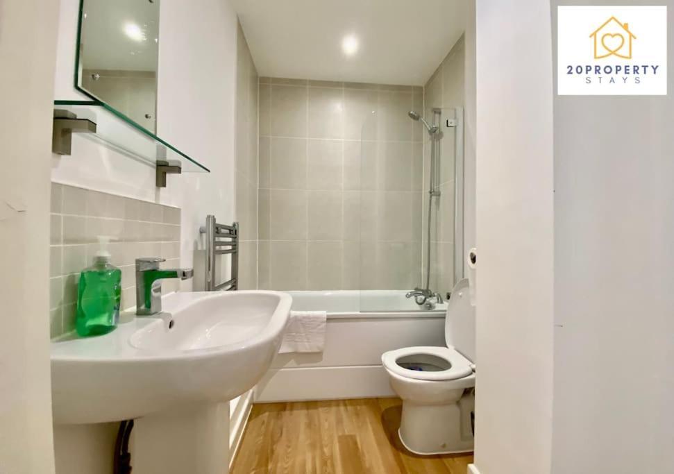 Wella House Monthly With Parking *