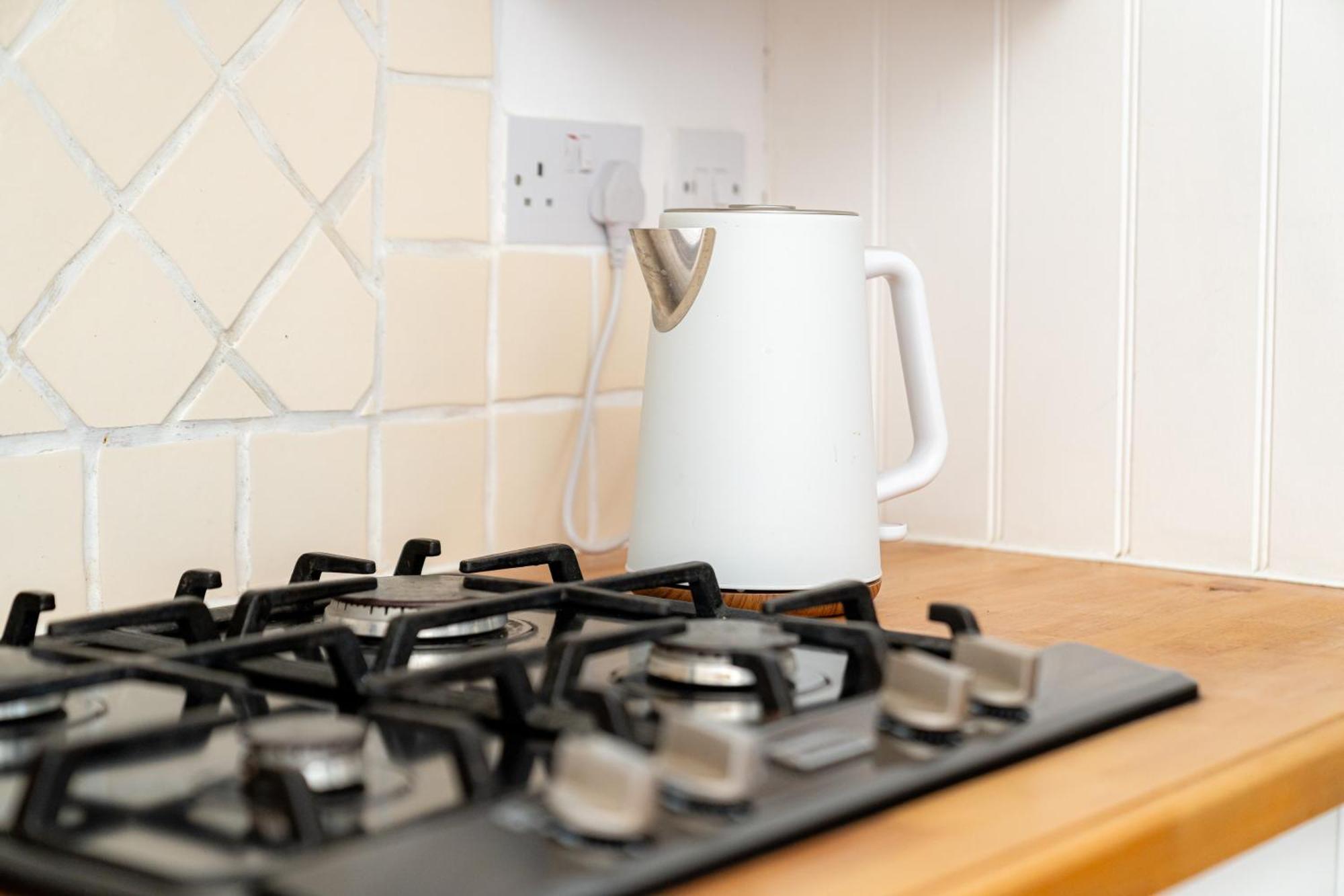 Spacious 3br In Casa de férias Basingstoke