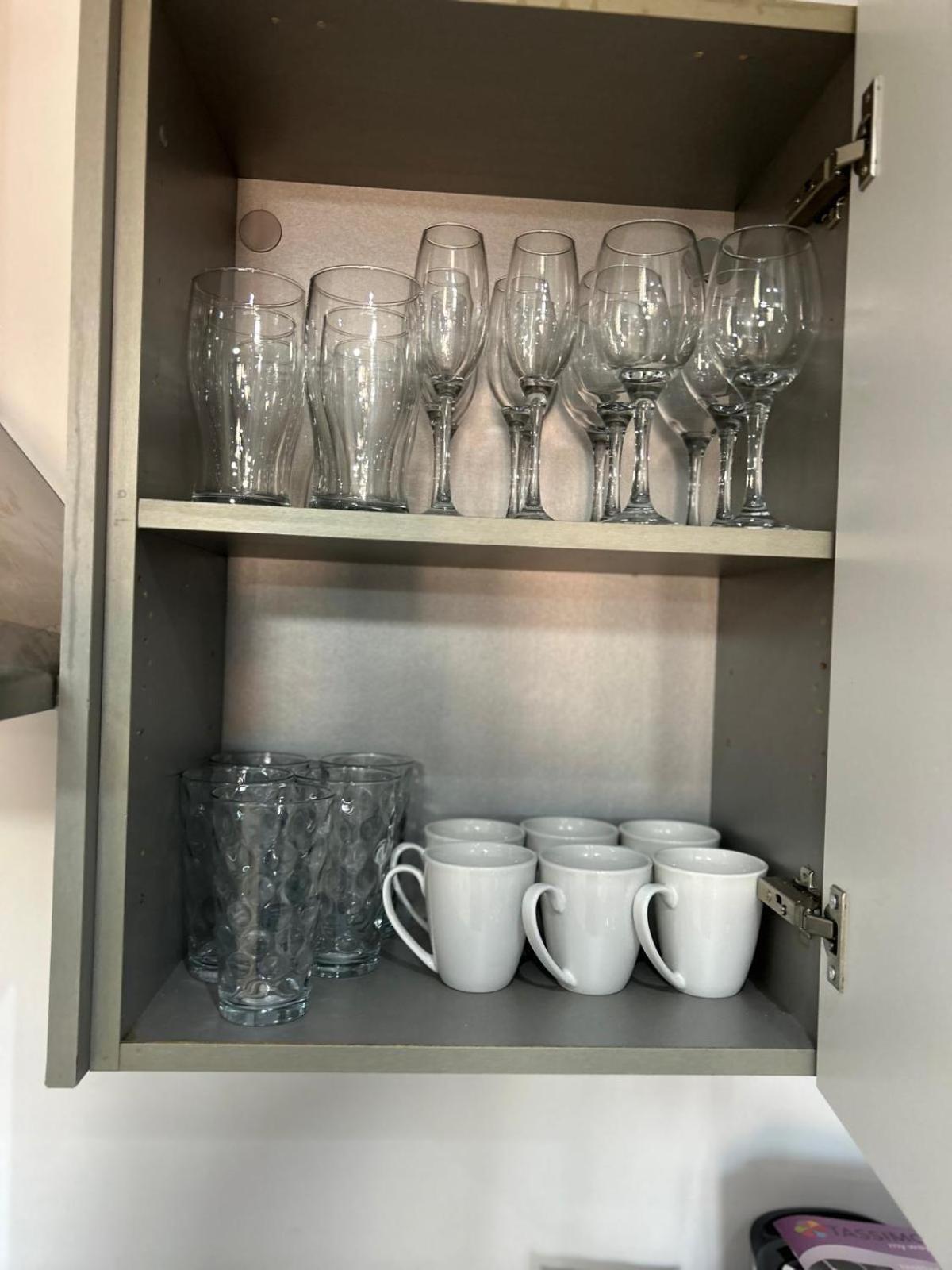 Wow 4 Beds 2 Bath With Lift Refurbished Apartment Apartamento