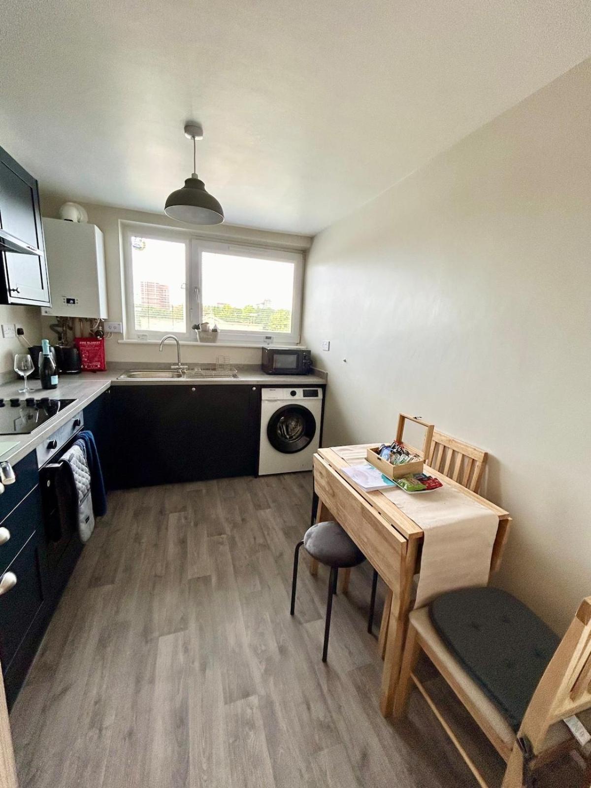 Apartment Charming 2 Bedroom Flat In Centre Basingstoke