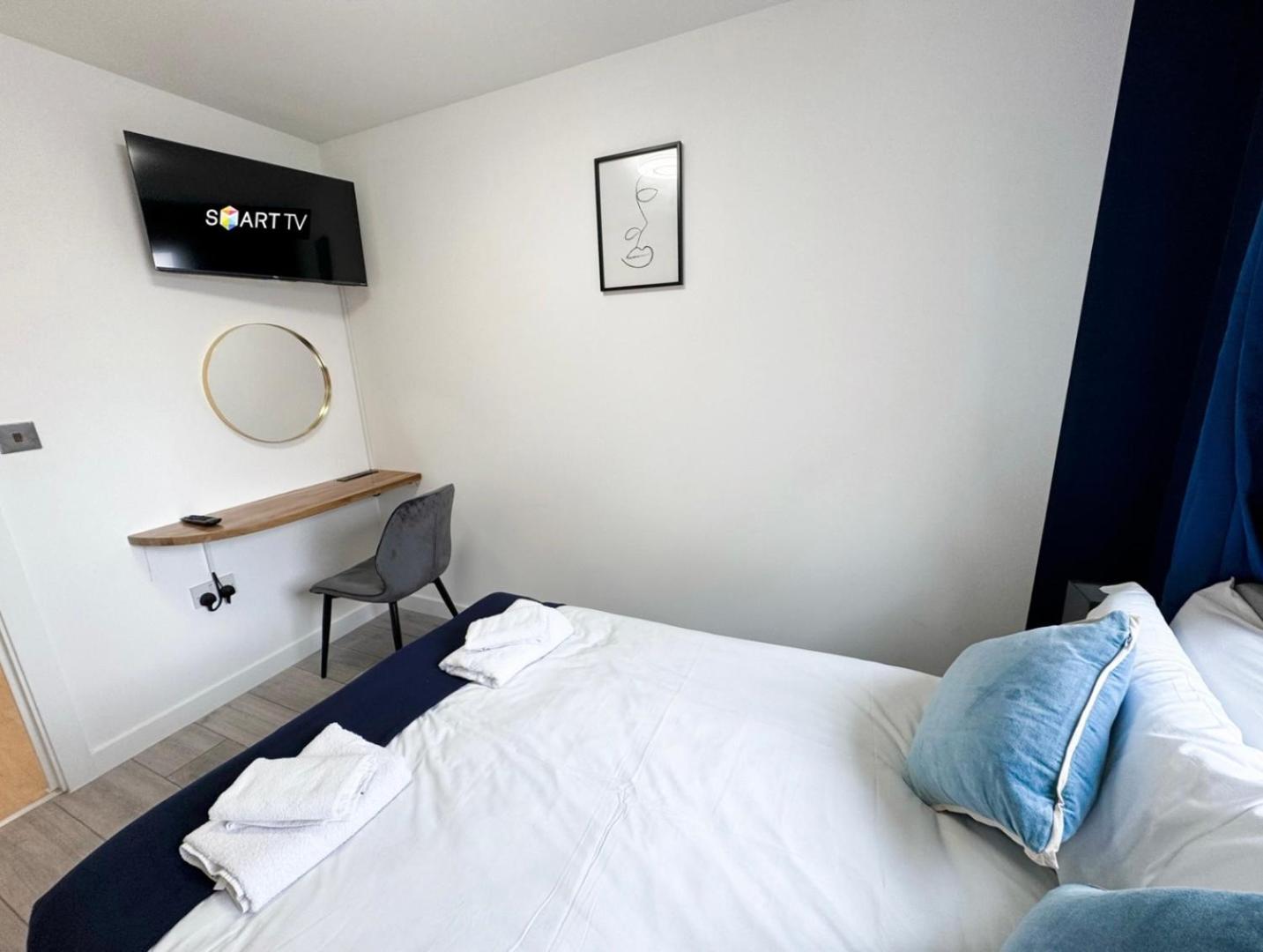 Refurbished Apartment 2 Bath 2 Bedroom Wlift! Apartment Basingstoke
