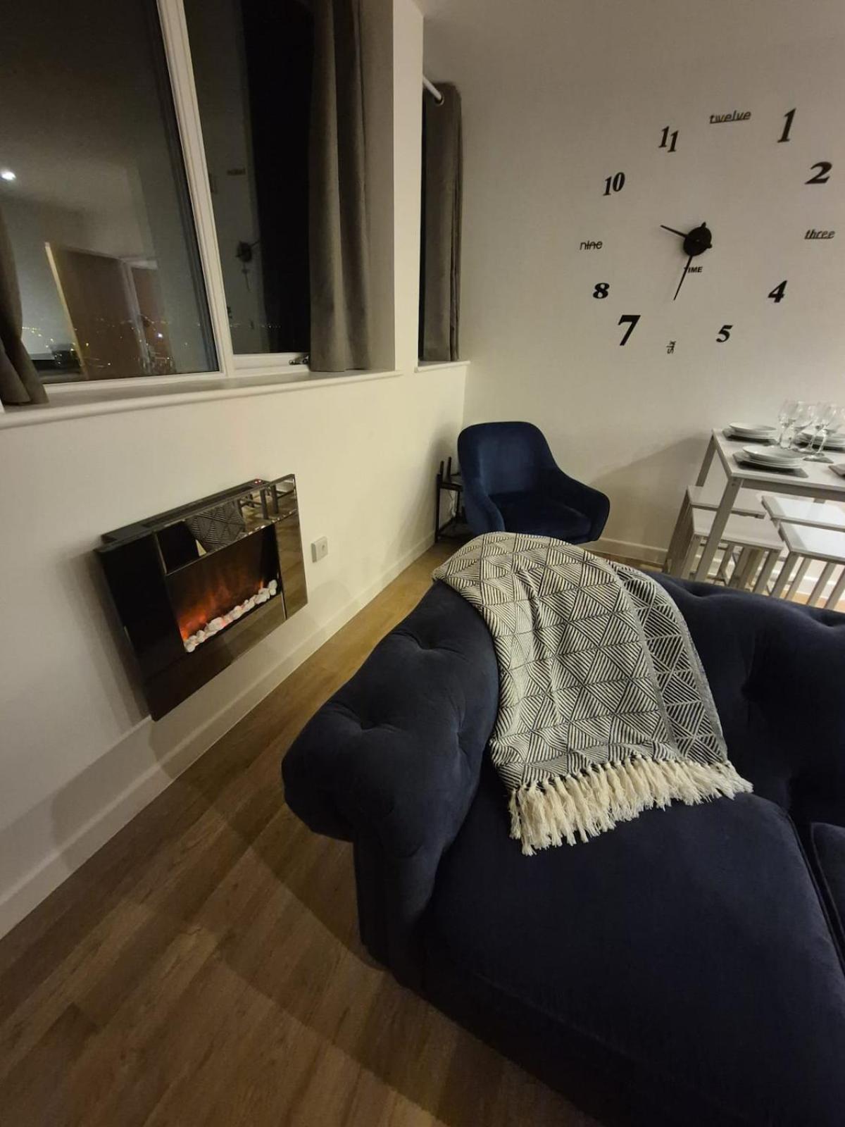 Sapphire Luxe- Sleeps 4 With Free Parking Apartamento *