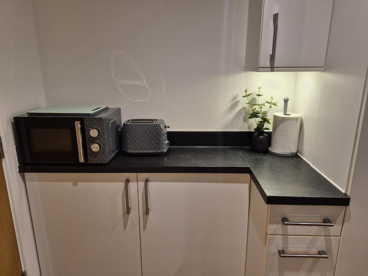 Sapphire Luxe- Sleeps 4 With Free Parking *