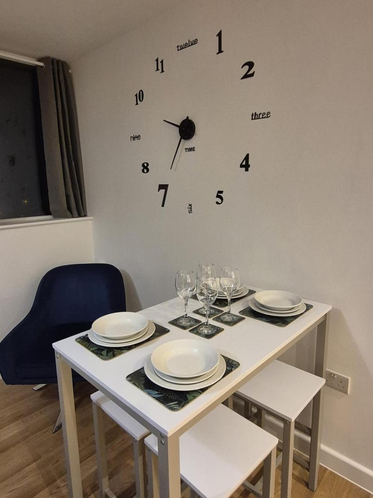 Apartamento Sapphire Luxe- Sleeps 4 With Free Parking *