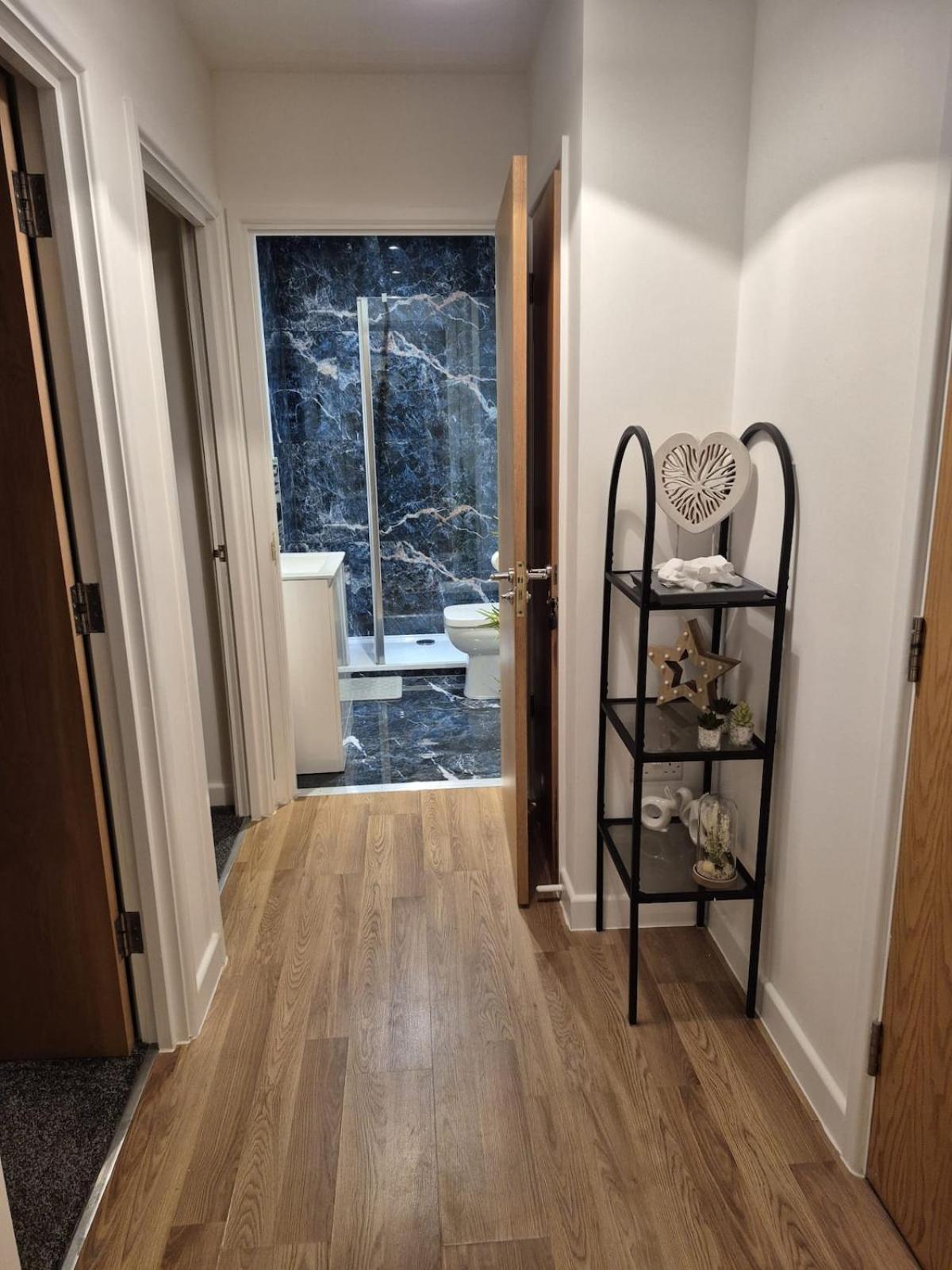 Sapphire Luxe- Sleeps 4 With Free Parking Apartamento *