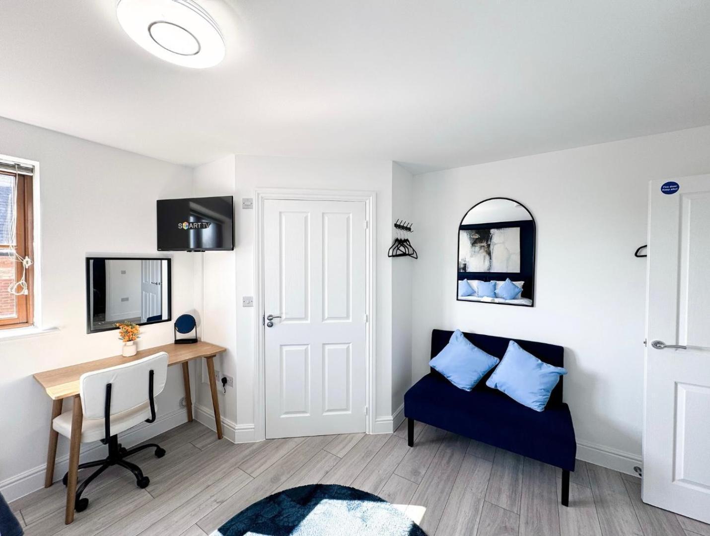 Holiday home Hospital House 7 Beds Office Free Parking