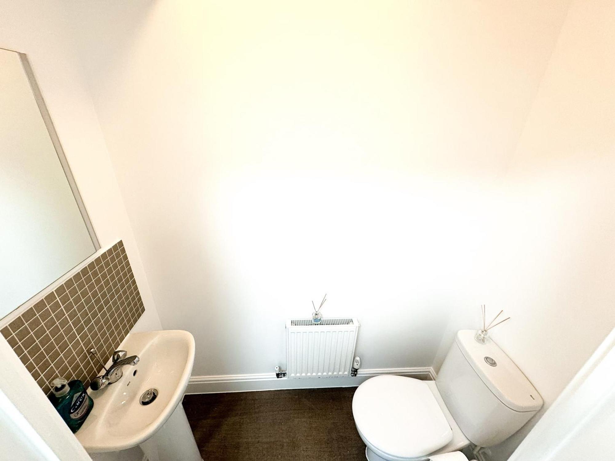Holiday home Hospital House 7 Beds Office Free Parking Basingstoke