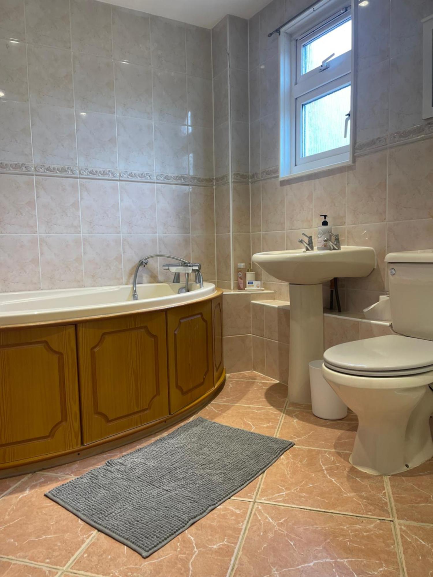 Black Dam Serviced Apartamento Basingstoke