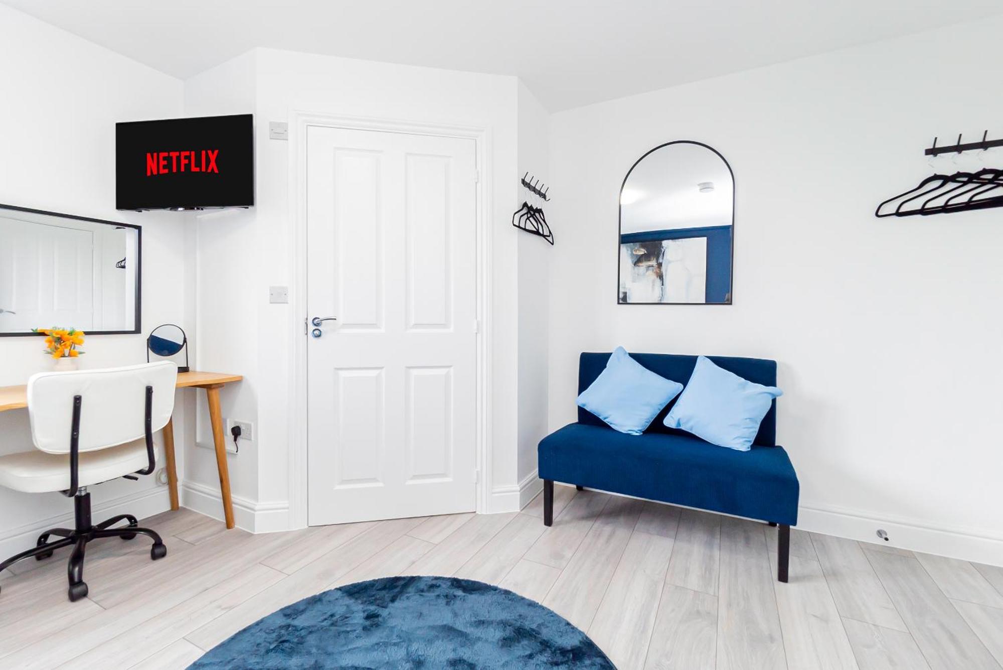 Hospital House 7 Beds Office Free Parking